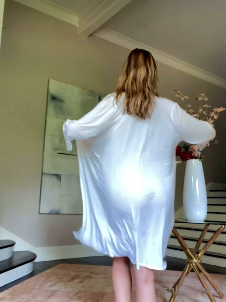 Ashley Tervort Nude Robe Strip Onlyfans photo Leaked - #5