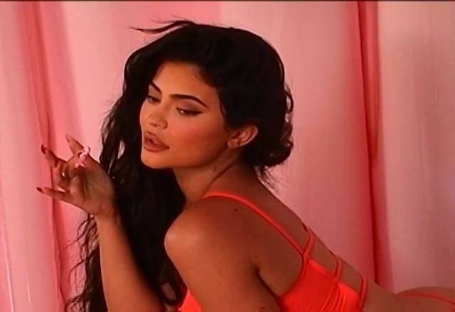 Kylie Jenner and Kim Kardashian Skims Lingerie Photoshoot - #11