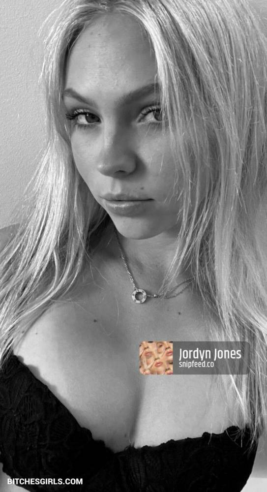 Jordyn Jones Celeb Leaked Tits - Latest Ass Photos - #4
