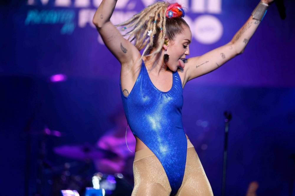 Miley Cyrus (mileycyrus) Nude OnlyFans Leaks (14 Photos) - #3