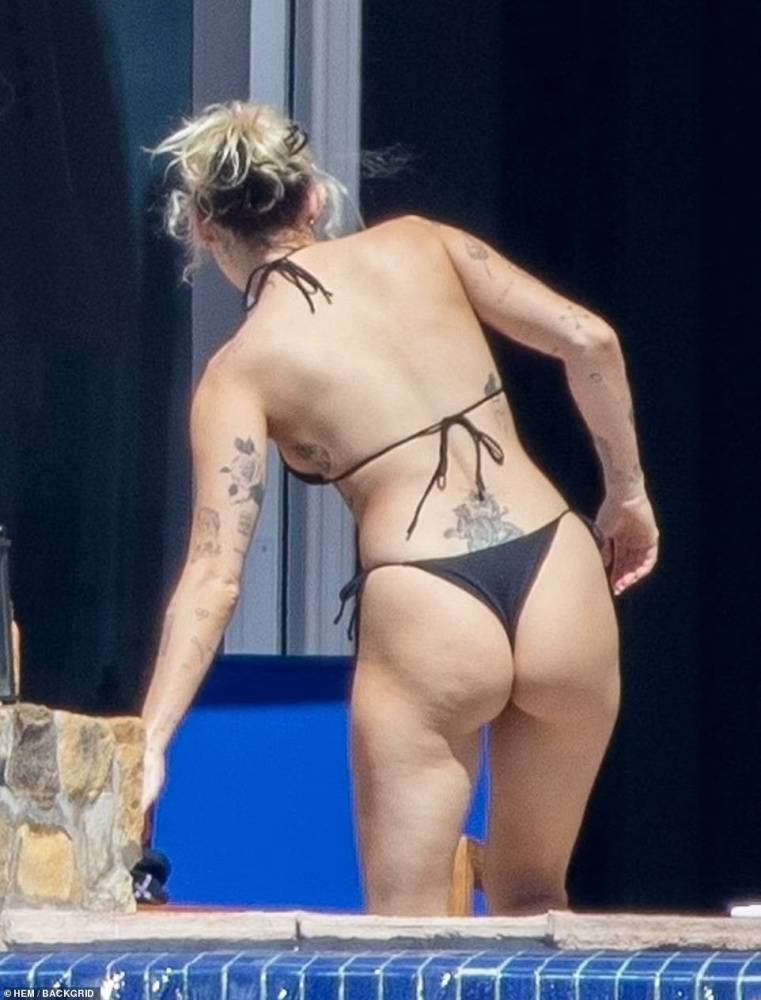 Miley Cyrus (mileycyrus) Nude OnlyFans Leaks (14 Photos) - #11