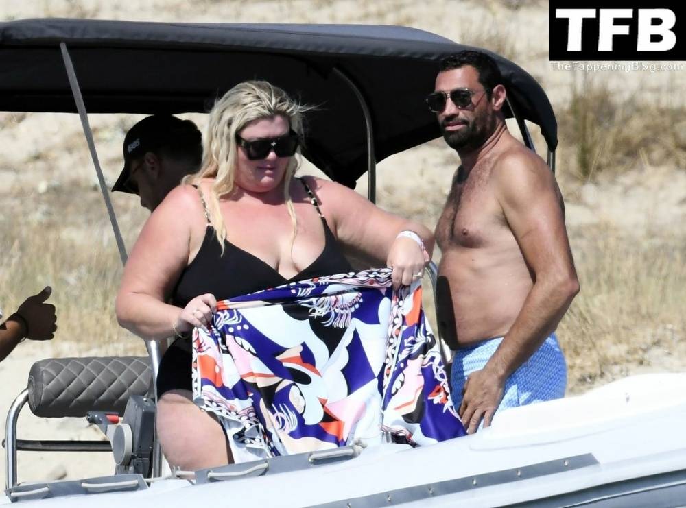 Gemma Collins Flashes Her Nude Boobs on the Greek Island of Mykonos - #50