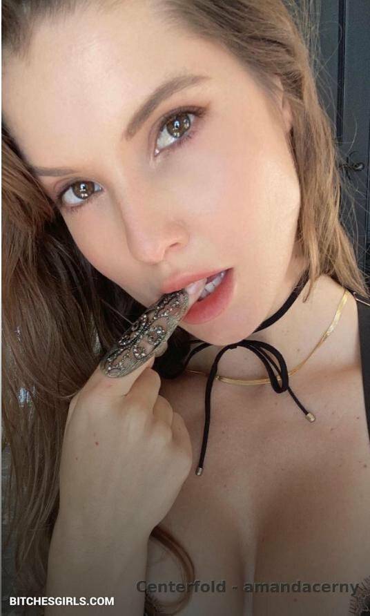 Amanda Cerny Nude Celebrity's Pussy Photos - amandacerny Onlyfans Leaked - #5